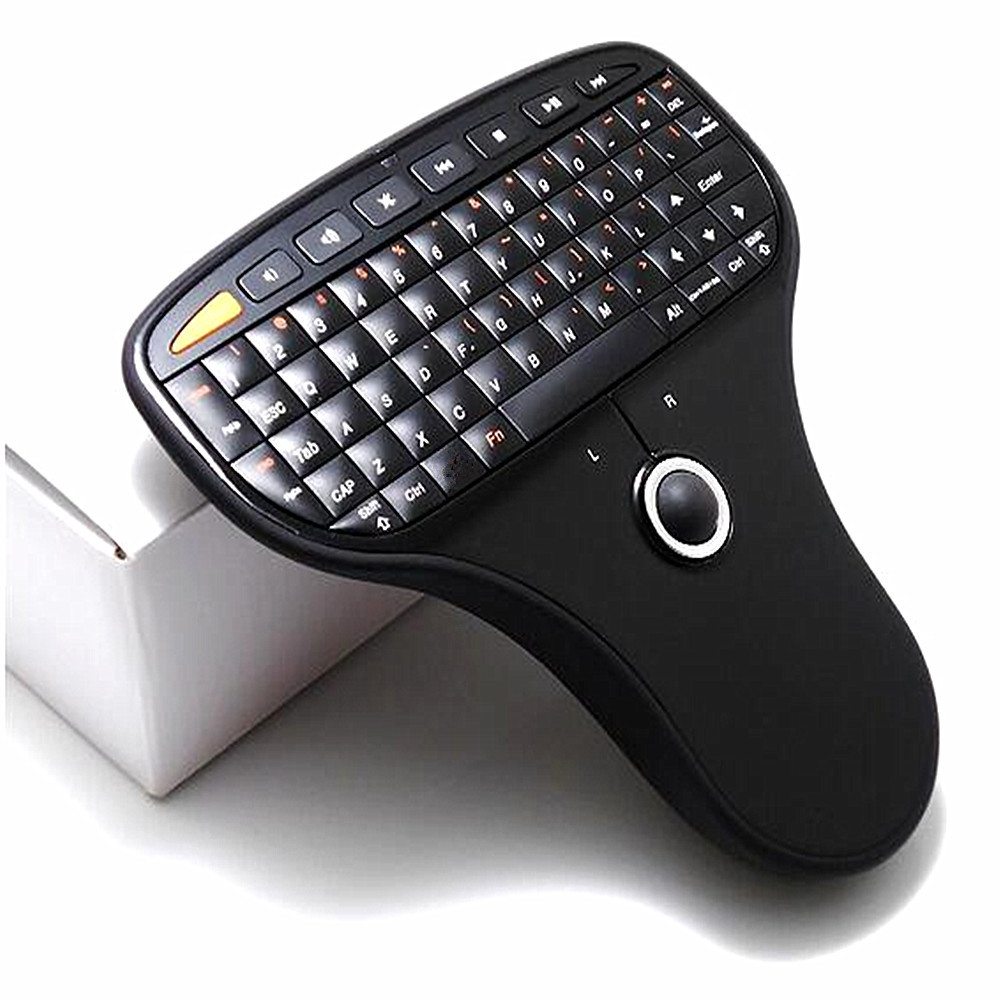 Flying Squirrels and Gyroscope Wireless 2.4G Wireless Remote Control 3D Mouse- Black